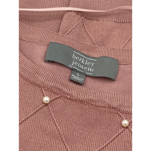 Womens Sweater pink pearls  Lng Sleeve Crew Neck Size L - Picture 3 of 9